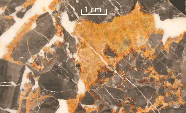 Sphalerite and calcite