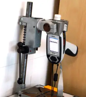 The HH-XRF apparatus in function.